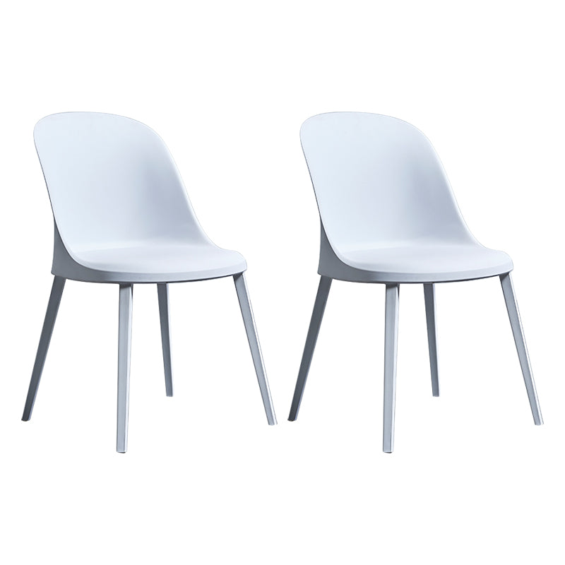 Chaise d'appoint en plastique pour restaurant contemporain Chaise d'appoint à dossier solide au fini mat (Ensemble de 2)