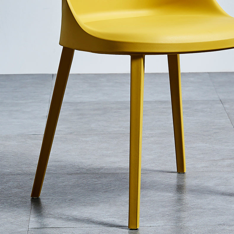 Chaise d'appoint en plastique pour restaurant contemporain Chaise d'appoint à dossier solide au fini mat (Ensemble de 2)