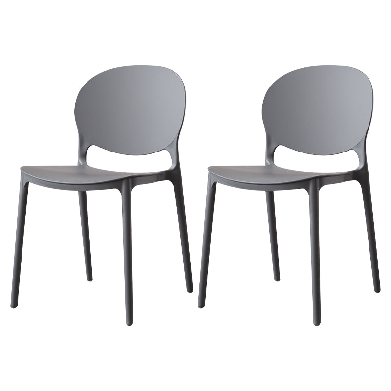Chaise de salle à manger scandinave en plastique, dossier ouvert, finition mate