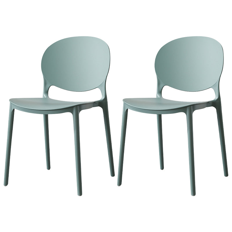 Chaise de salle à manger scandinave en plastique, dossier ouvert, finition mate