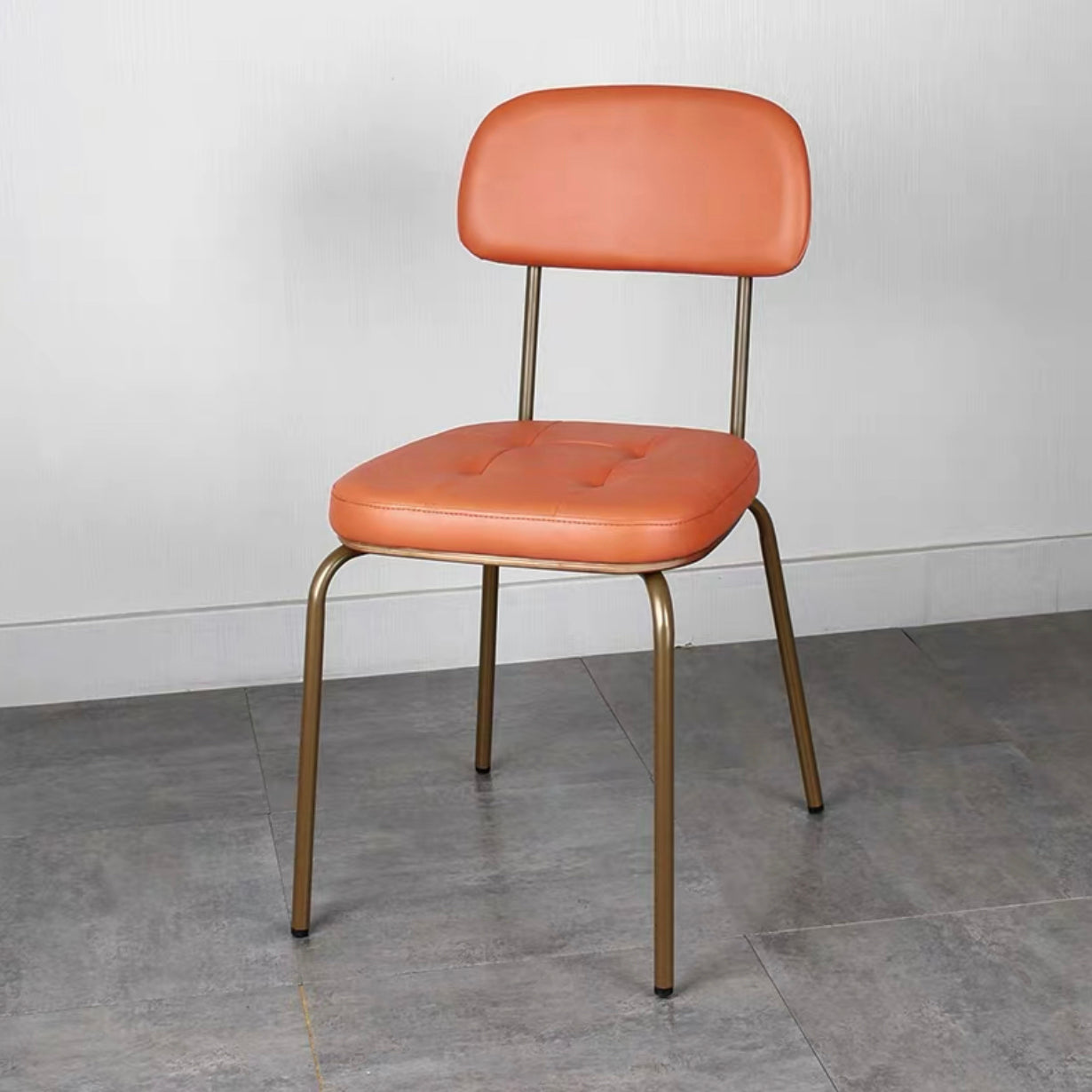 Industriële stijl PU lederen eetkamerstoelen Open rug Dineerarm zijstoelen voor thuis