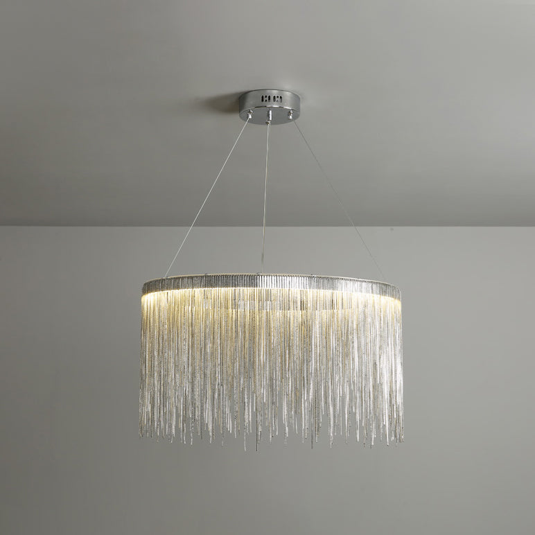 Zilveren lineaire kroonluchter in Noordse karakteristieke stijl LED -hanglampje voor binnenruimtes