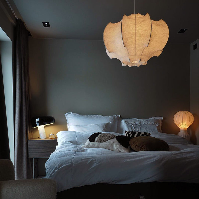 1-Light White Hanging Fixture in Modern Style Silk Unique Pendant Lighting