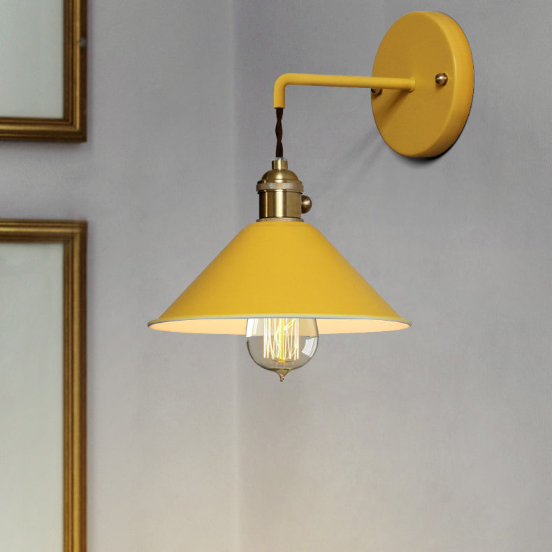 Lumières murales de style moderne Éclairage mural macaron métallique pour chambre