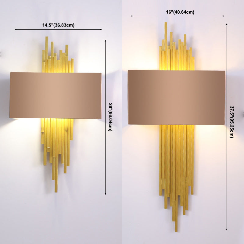 Luminaire en métal d'or postmoderne Lumièrement 2 bulbes d'éclairage mural mural pour chambre à coucher
