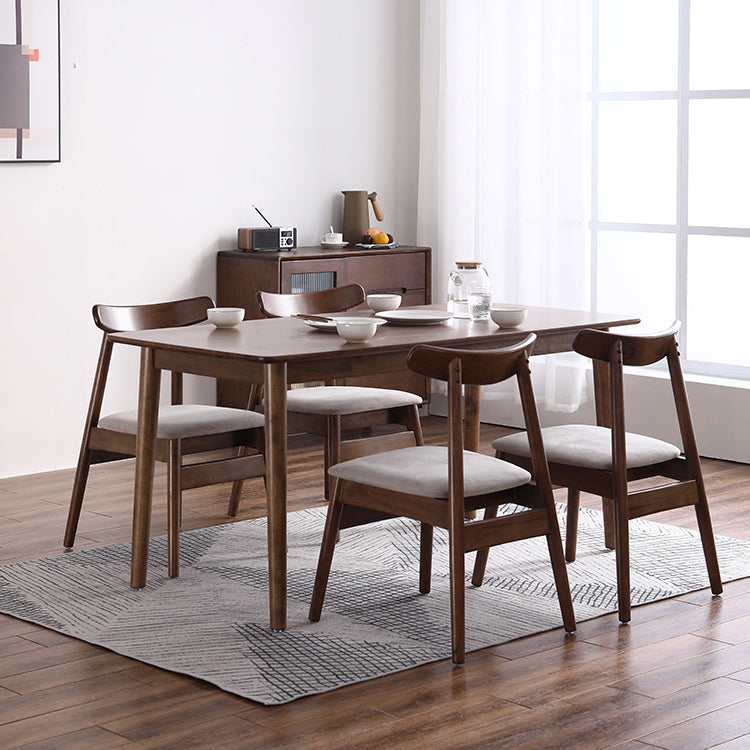 Rectangle Rubber Wood Table Modern Dining Table in Walnut with 4 Legs for Restaurant