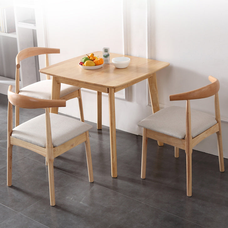 Square Holzfarbe Esstisch Industrial Solid Gummiwood 4 Beintisch für Esszimmer