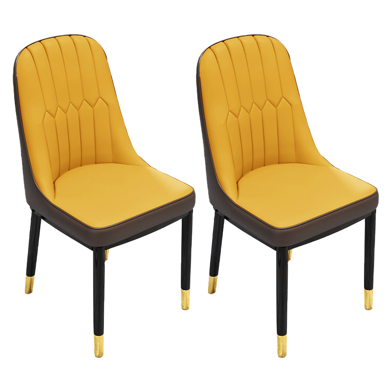 Silla lateral casera escandinava Silla de comedor con respaldo sólido tapizada de metal