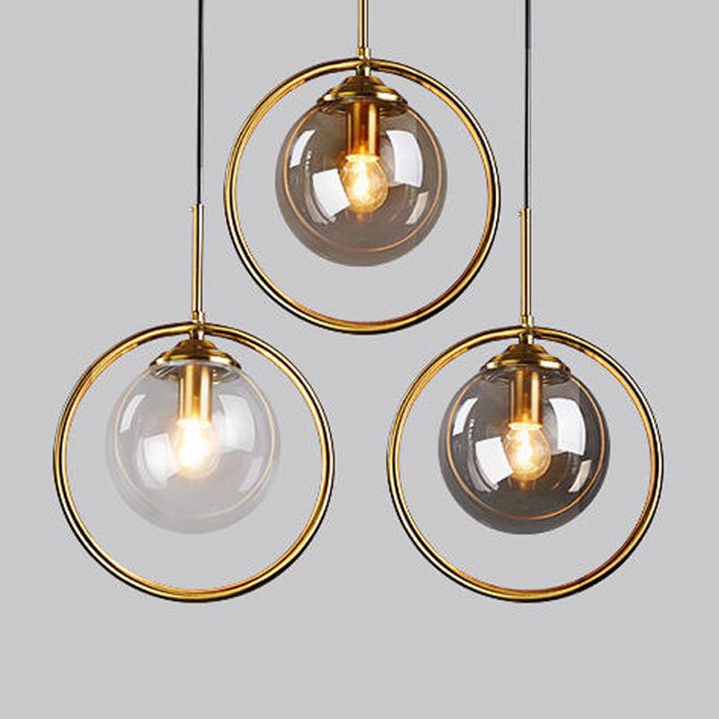 Luz de colgante de oro de vidrio en la moderna lámpara colgante de globo de hierro estilo lujo para el comedor