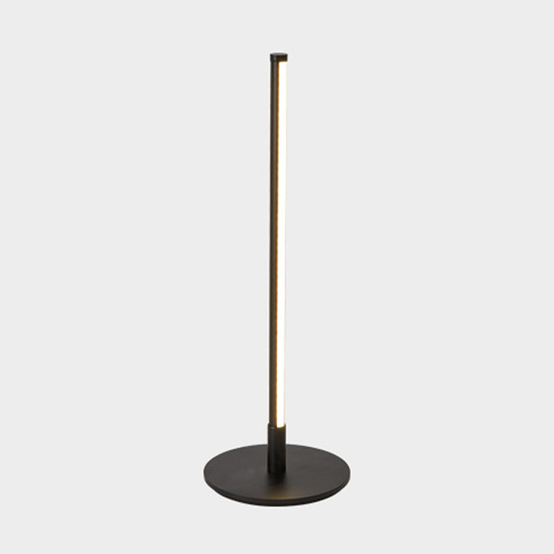 Lampe de table LED simplicité moderne les lampes de table linéaire avec une teinte acrylique