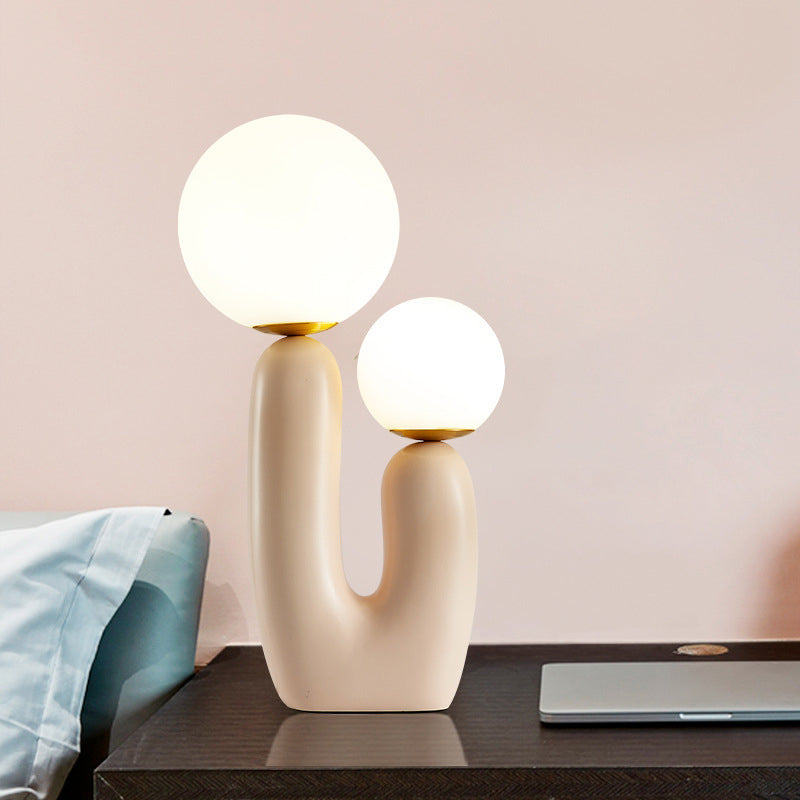 Lampe de table Globe 2 Light dans la lampe de bureau intérieure en résine concise moderne avec teinte en verre