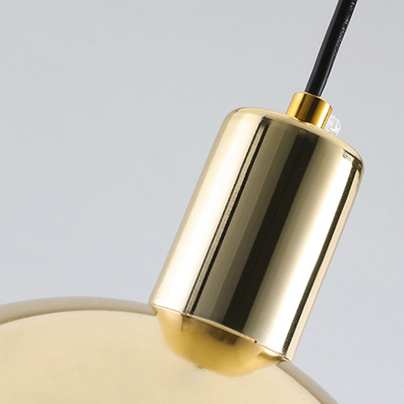 Lámpara colgante de oro de vidrio en moderna luz colgante de globo de hierro estilo lujo para comedor