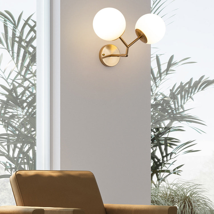 Accesorios de iluminación de pared de bola de vidrio blanco de forma de pared de estilo moderno lámpara montada en la pared