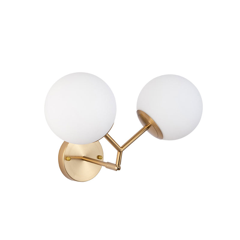 Accesorios de iluminación de pared de bola de vidrio blanco de forma de pared de estilo moderno lámpara montada en la pared
