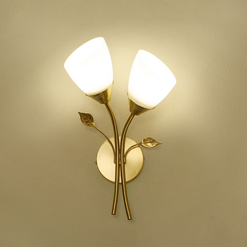 Des appliques de murs de la nuance de fleur de style moderne avec une atmosphère romantique