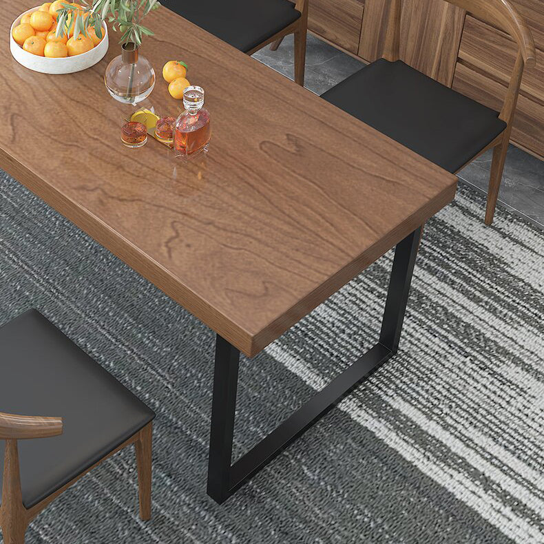 Massief houten eettafel Eettafel in industriële stijl met sledeonderstel