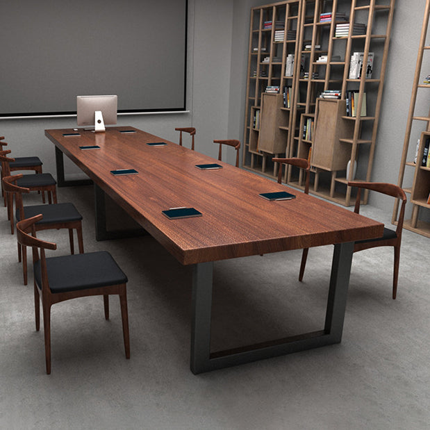 Mesa de comedor de rectángulo industrial de metal mesa de madera maciza para comedor