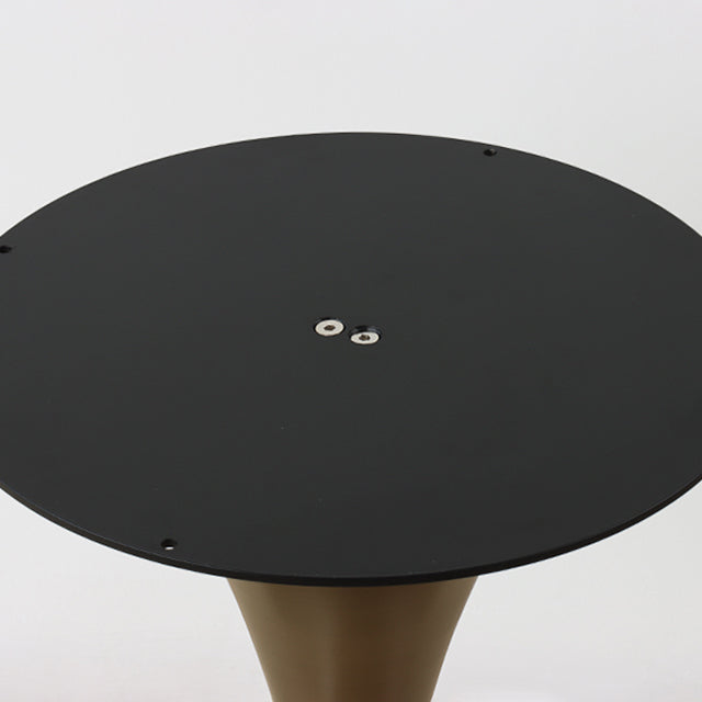 Traditionele luxe tulpenbasismeubels rond steen eettafel voor thuis