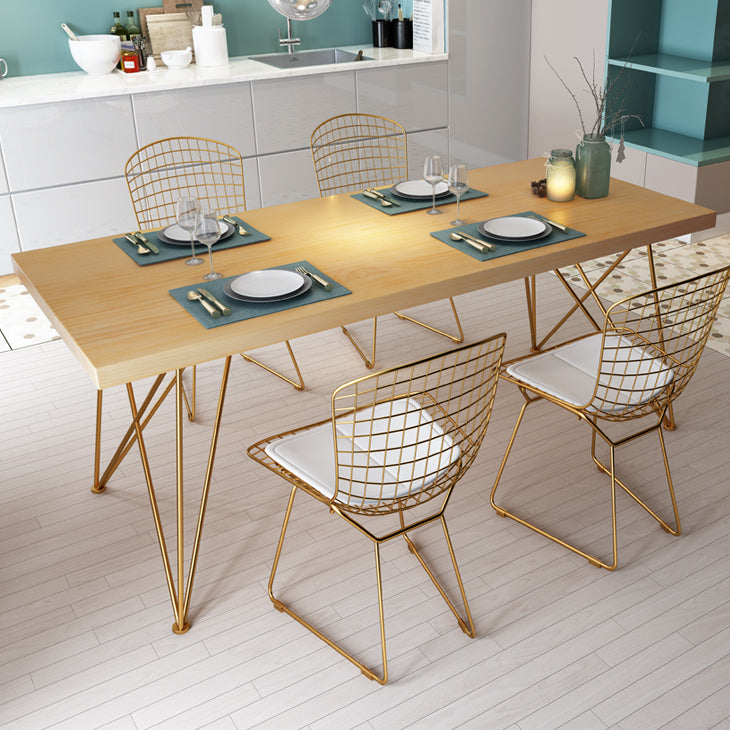 Traditional Luxury Rectangle Dining Room Table Pine Solid Wood Table with 4 Metal Legs