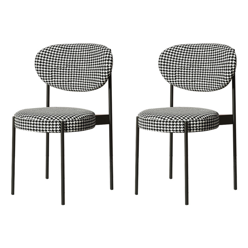 Chaise d'appoint scandinave pour la maison, chaise de salle à manger rembourrée en métal à dossier ouvert