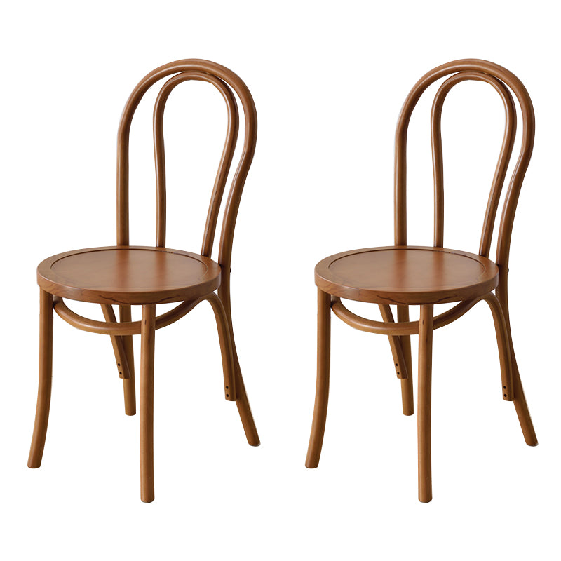 La madera de haya del estilo moderno preside el sistema de comedor de la cocina del lado trasero de Windsor