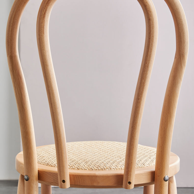 Le bois de hêtre de style moderne préside la cuisine arrière de Windsor dinant l'ensemble de chaise