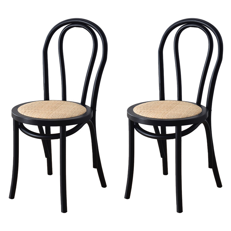 La madera de haya del estilo moderno preside el sistema de comedor de la cocina del lado trasero de Windsor