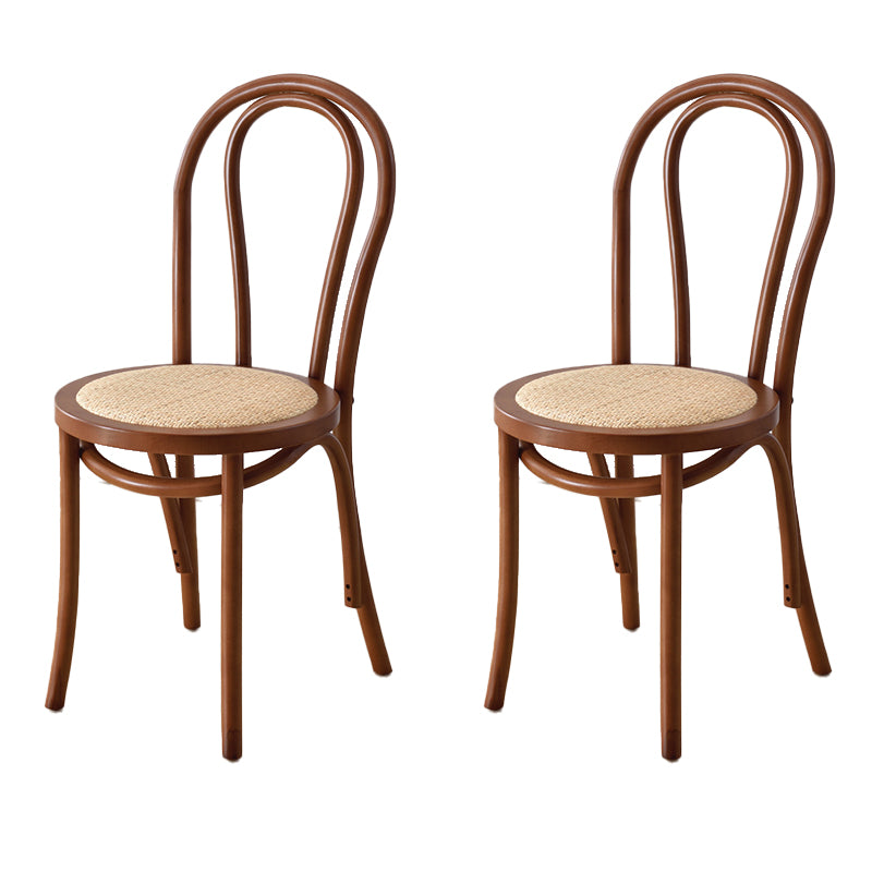 La madera de haya del estilo moderno preside el sistema de comedor de la cocina del lado trasero de Windsor