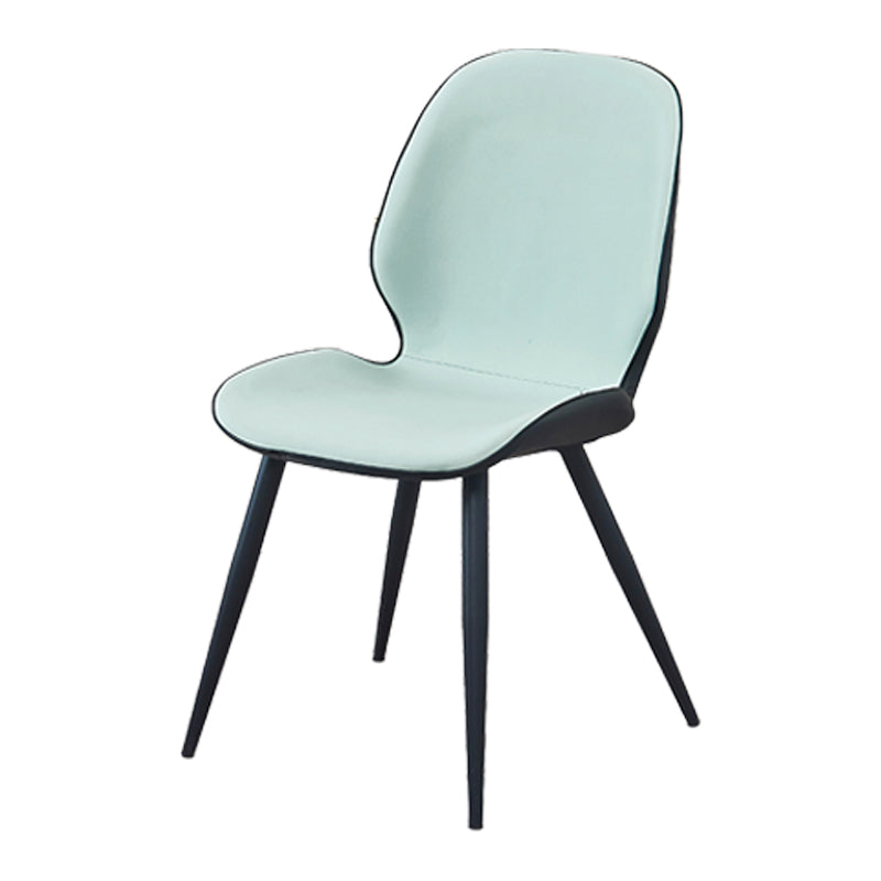 Chaises de salle à manger en cuir contemporaines, chaise sans accoudoirs à oreilles avec pieds en métal pour restaurant