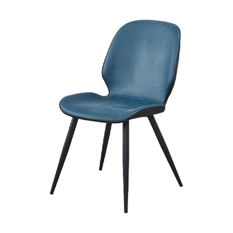 Chaises de salle à manger en cuir contemporaines, chaise sans accoudoirs à oreilles avec pieds en métal pour restaurant