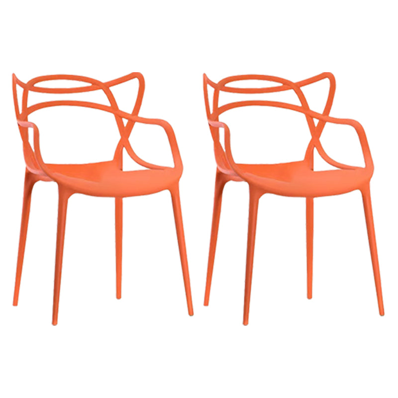 Silla de comedor con respaldo cruzado de plástico mate con brazo para restaurante escandinavo