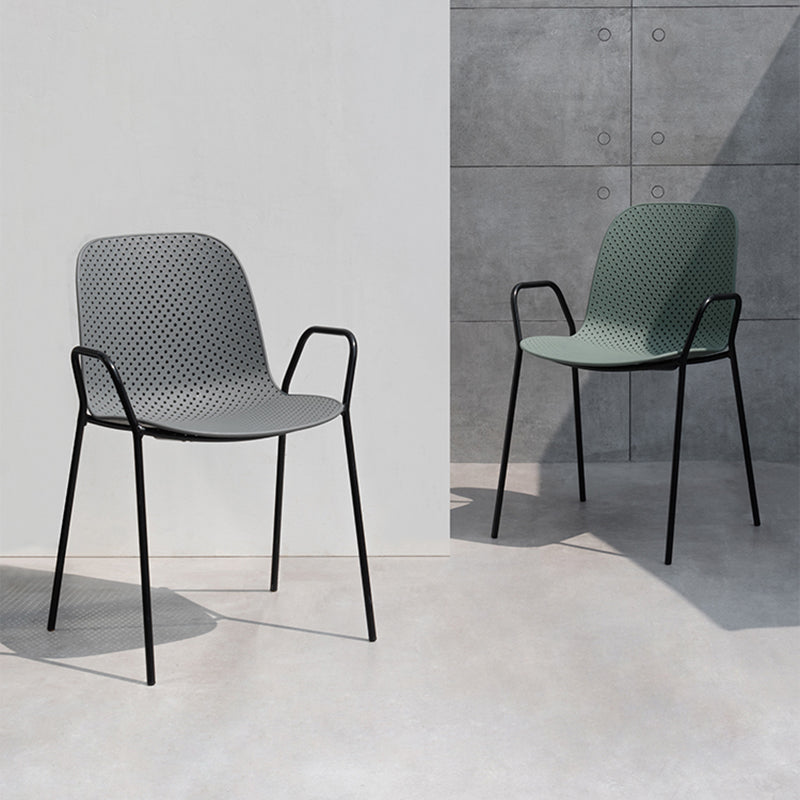 Sillón de comedor de plástico de estilo escandinavo, respaldo sólido, silla individual