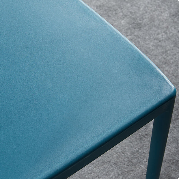 Chaise de salle à manger en plastique de style moderne, chaises latérales empilables à dossier ouvert pour la cuisine