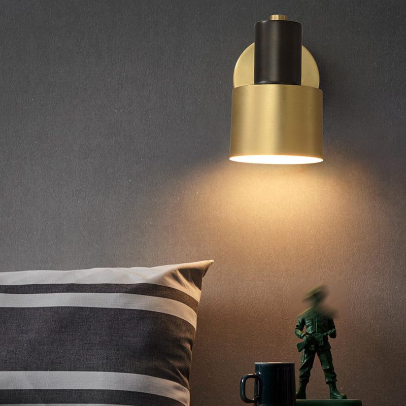 Goldene postmoderne Wandleuchte eine Lampenwandleuchte für Schlafzimmer