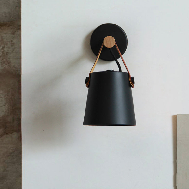 Zeitgenössische minimalistische Holzwandleuchte Ein-Bulb-Wandleuchte für Wohnzimmer