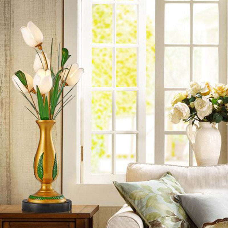 Lámpara de mesita de noche floral de jardín estadounidense 5 bombillas LEDA NIGHT MATIS LUZ en oro para sala de estar
