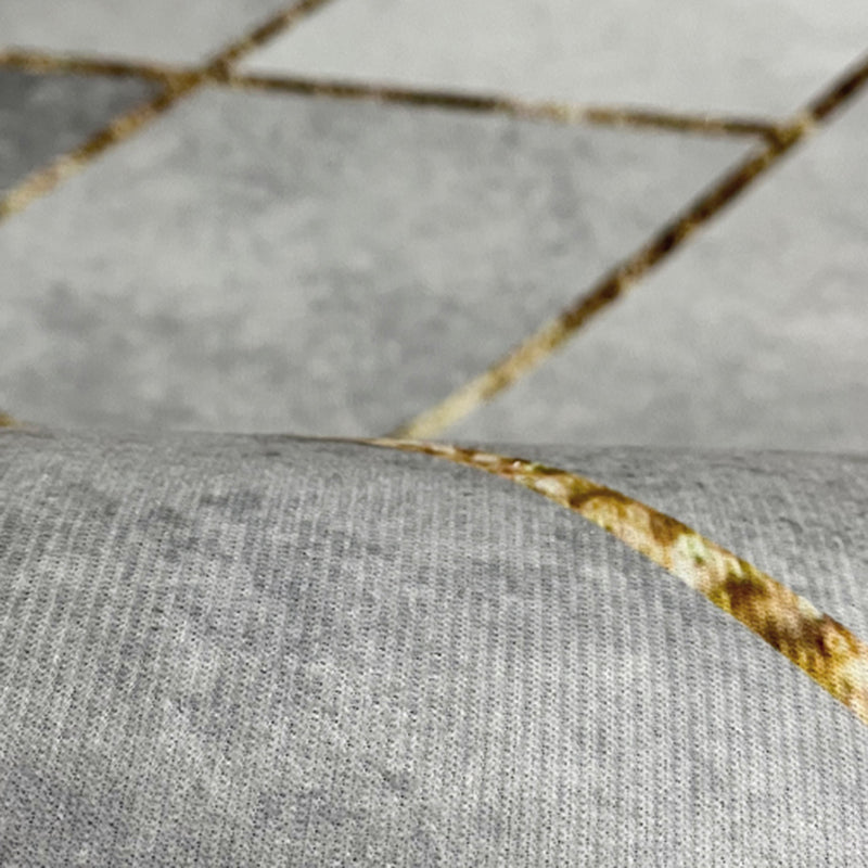 Modern Triangle Pattern Rug Polyester Indoor Carpet Stain Resistant Area Rug for Living Room