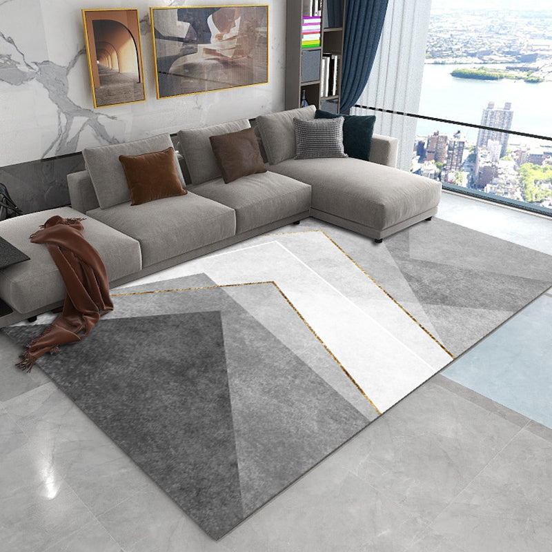 Modern Triangle Pattern Rug Polyester Indoor Carpet Stain Resistant Area Rug for Living Room