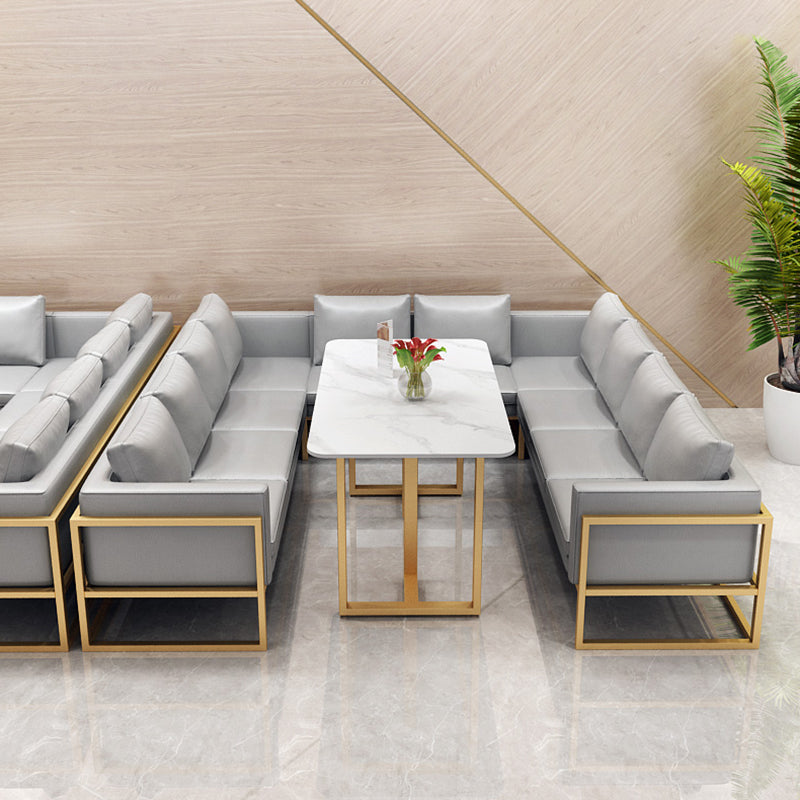 Traditioneller Luxusstil Esstisch Sintered Steintisch mit goldenem Rahmen für Esszimmer