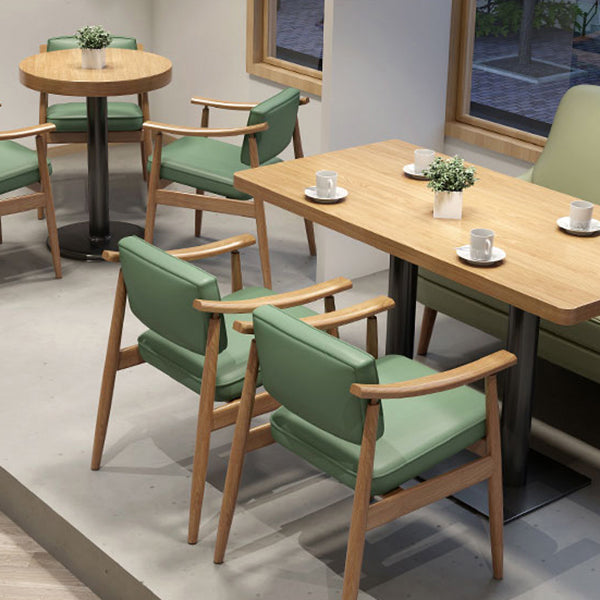 Table en bois de table de dîner brune industrielle avec cadre noir pour salle à manger