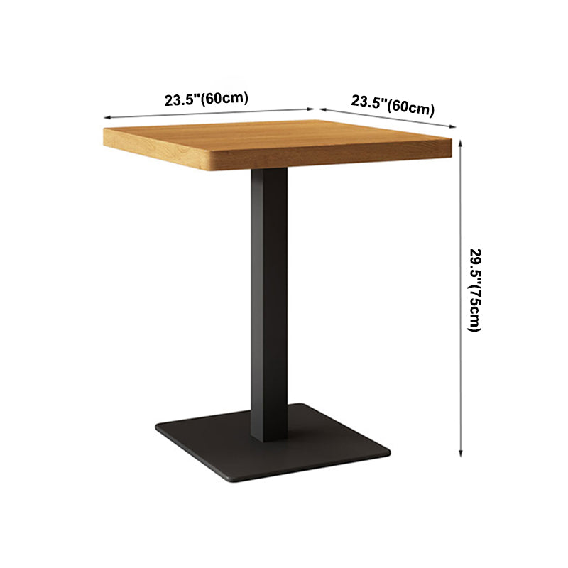 Table en bois de table de dîner brune industrielle avec cadre noir pour salle à manger