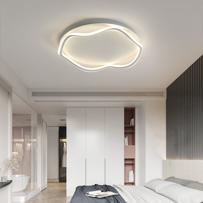 Modern Fashionable LED Linear Flush Mount Aluminium Indoor Ceiling Light with Silicone Shade