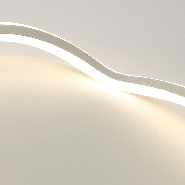Modern Fashionable LED Linear Flush Mount Aluminium Indoor Ceiling Light with Silicone Shade