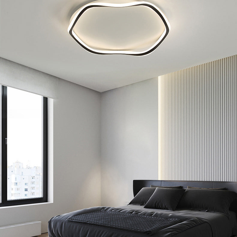 Modern Fashionable LED Linear Flush Mount Aluminium Indoor Ceiling Light with Silicone Shade