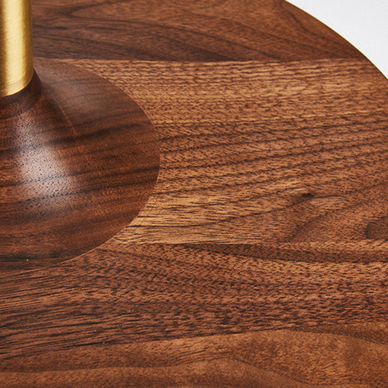 Le lampadario a sospensione a sospensione contemporanea con tonalità piatto in legno.