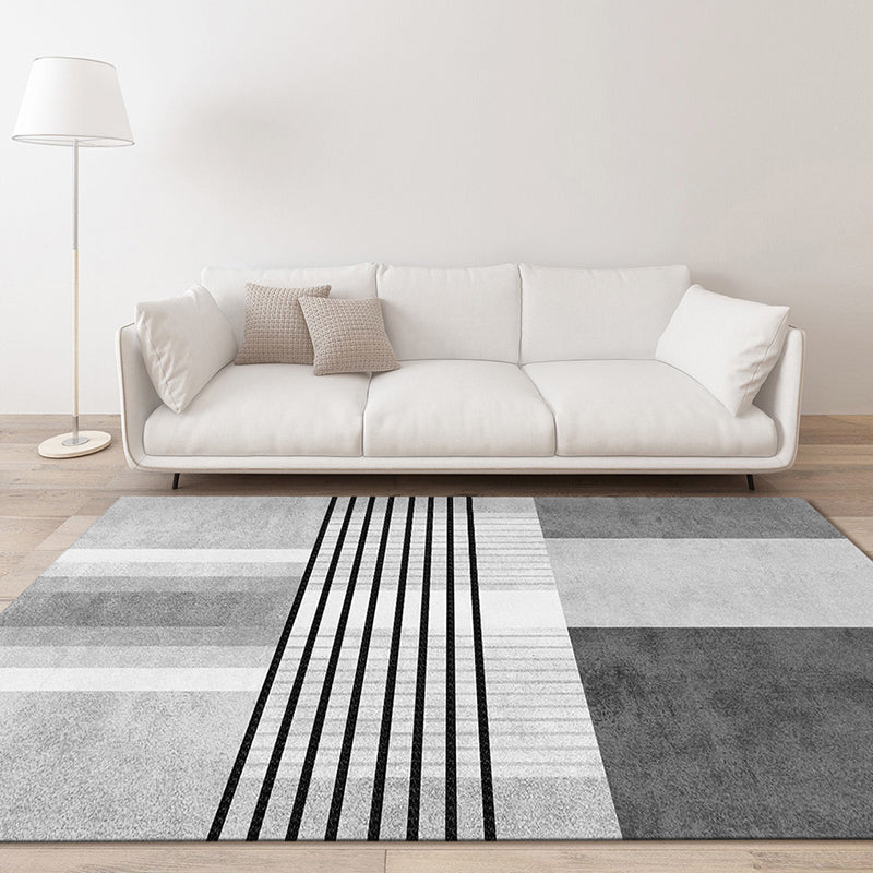 Black Modern Indoor Rug Polyester Striped Indoor Rug Non-Slip Backing Rug for Living Room