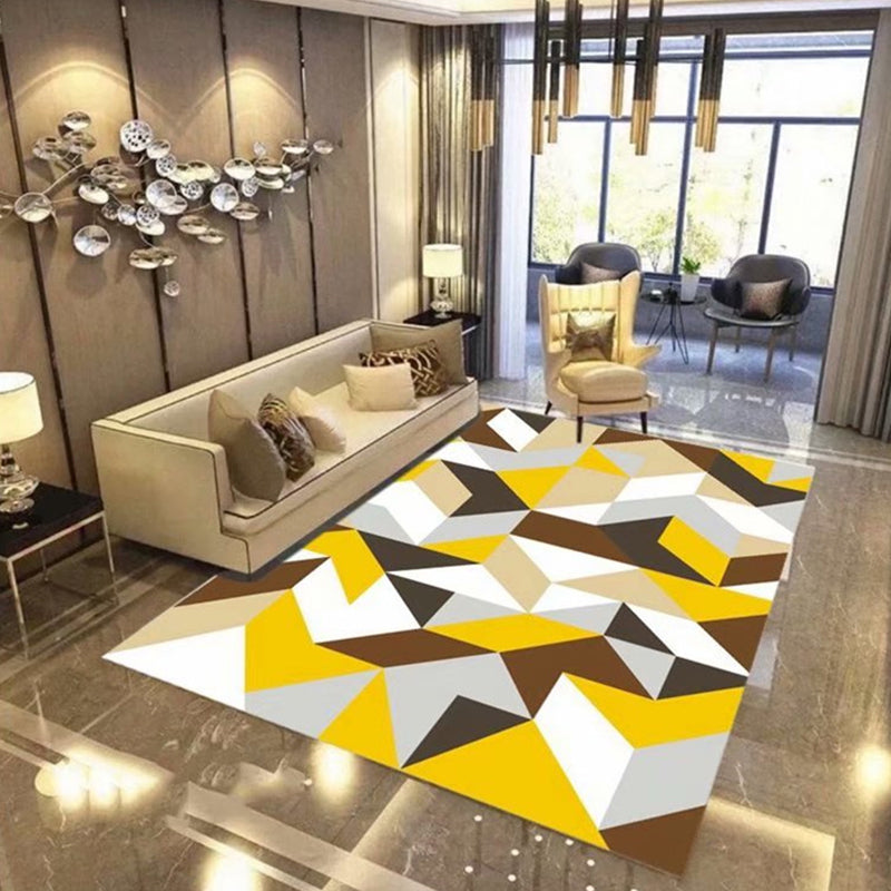 Stylish Area Rug Classic Geometric Print Polyester Rug Stain Resistant Indoor Rug for Home Decor