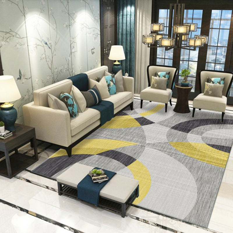Light Yellow Modern Rug Polyester Graphic Rug Non-Slip Backing Rug for Living Room