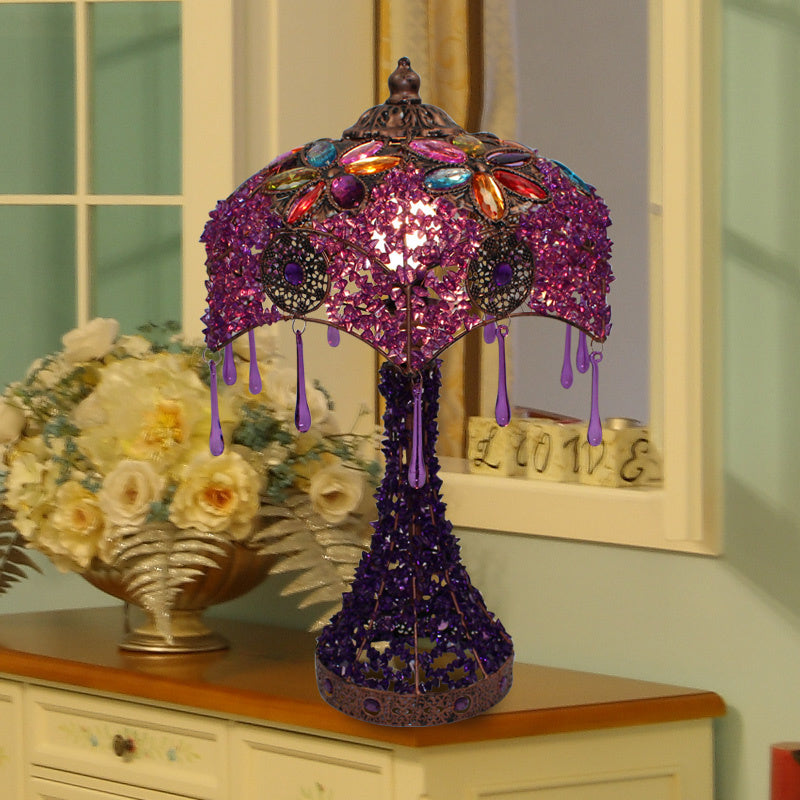 Lampada da comodino in metallo rosso/viola smerlato a 1 luce, lampada da comodino bohémien per soggiorno