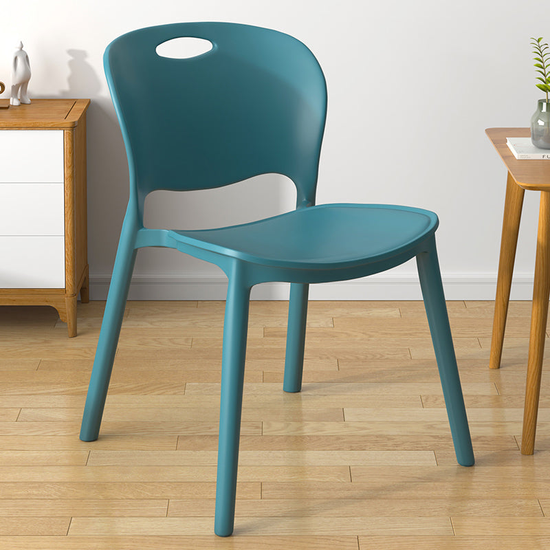 El comedor plástico contemporáneo preside la parte posterior abierta sin brazos que cena la silla lateral para el uso en el hogar